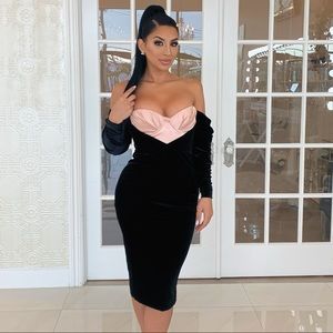 BLACK + BLUSH VELVET BONED CORSET DRESS W/ BOX